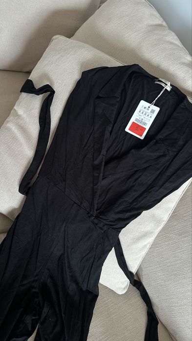 Kombinezon czarny bawelniany elegancki, przewiewny M Pull and Bear
