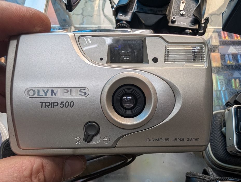 Olympus Trip 500 Автоматичний плівковий фотоапарат камера 28 мм
