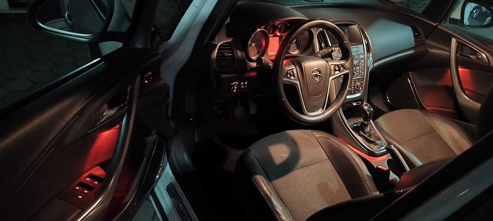 Opel Astra J 1.7 CDTI – 2012
