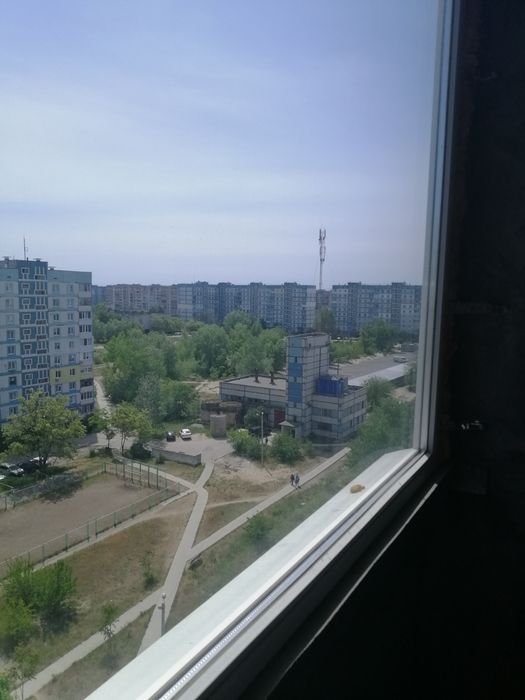 Продам 1 ком. квартиру Л/Б Полногабаритная 44кв.м.+лоджия 11кв.м. ОСББ