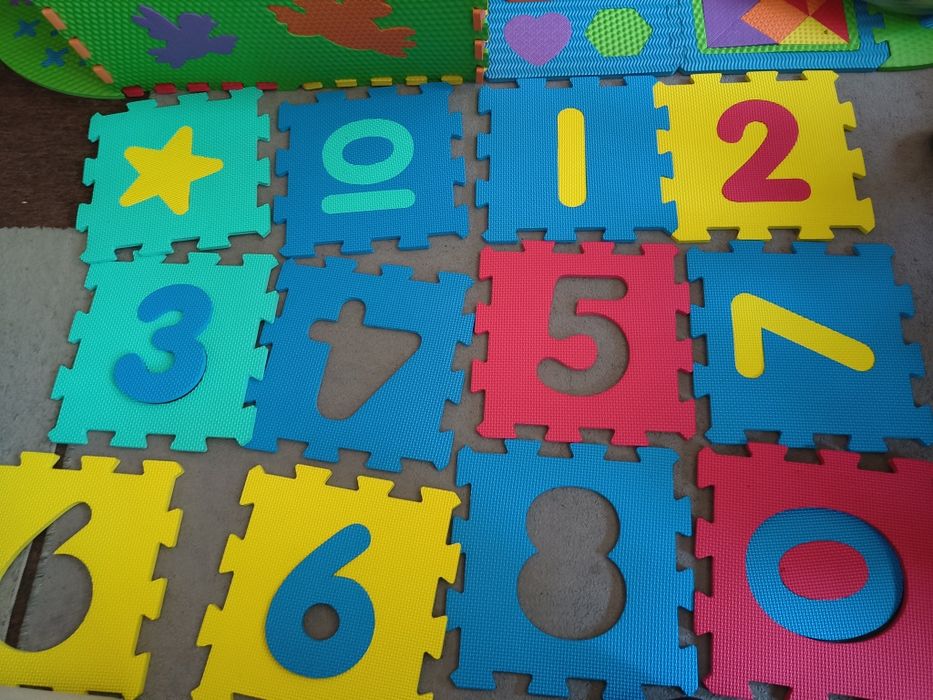 Puzzle z pianki różne