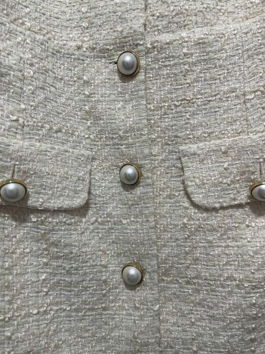 Vestido Tweed Zara Basic Off-White com Pérolas e Corrente - Tam. XS