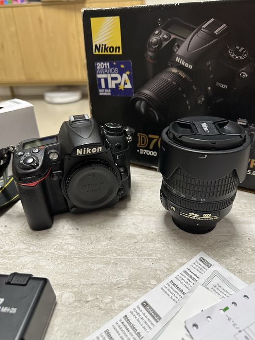 Фотоапарат  Nikon D7000+18-105mm. Повнв комплектація.