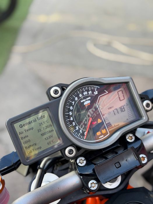 Мотоцикл KTM 1290 Super Duke R 2016 рік