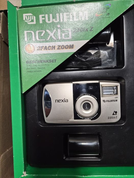 Aparat fujifilm nexia 220 ixz
