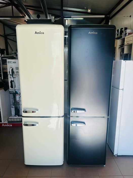 Lodówka Amica Retro w kolorze beżowym/ Wys. 181 cm/ Pojemność 326 l