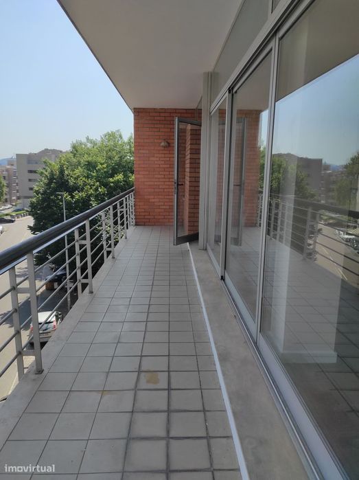 Apartamento T3 Costa, Parque da Cidade
