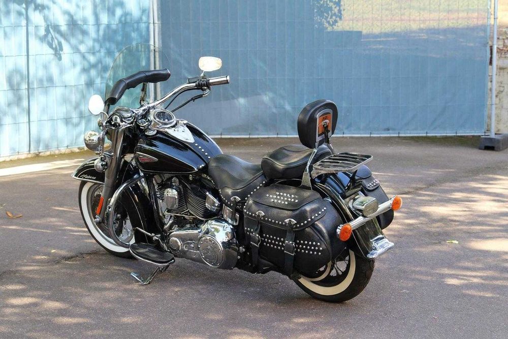 rley-Davidson Heritage Softail Classic