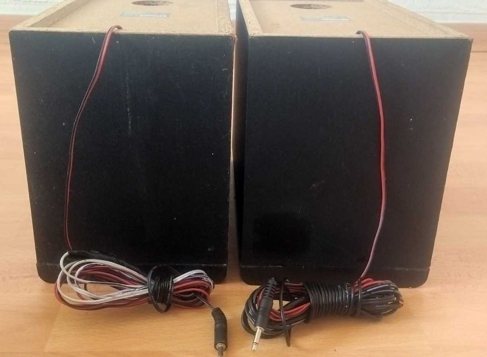 Поличкові колонки від мікросистеми Philips BTM2180/12
