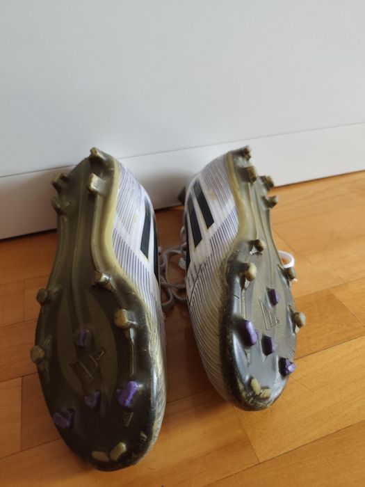Chuteiras adidas/nike