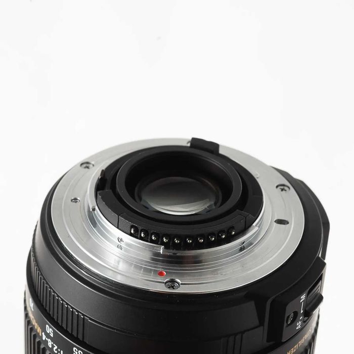 Об'єктив Sigma AF 17-70mm f/2.8-4 DC OS HSM для Nikon 12022908