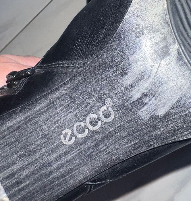 Шкіряні чоботи  Ecco