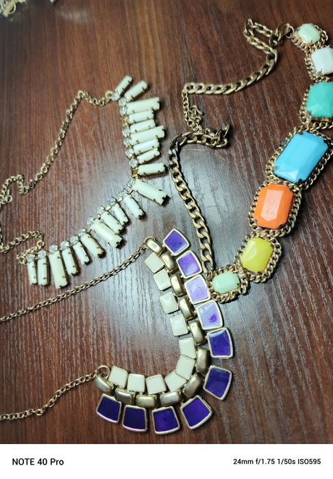 Zestaw naszyjników vintage