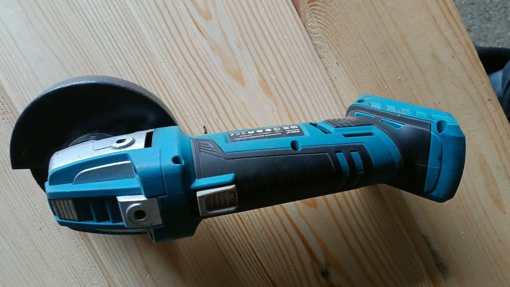 Dedra szlifierka kątowa akumulatorowa