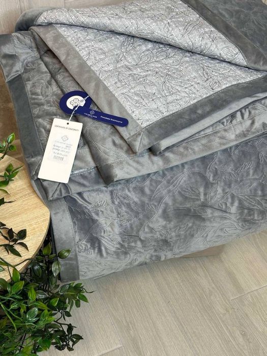 Покривало двостороннє стьобне