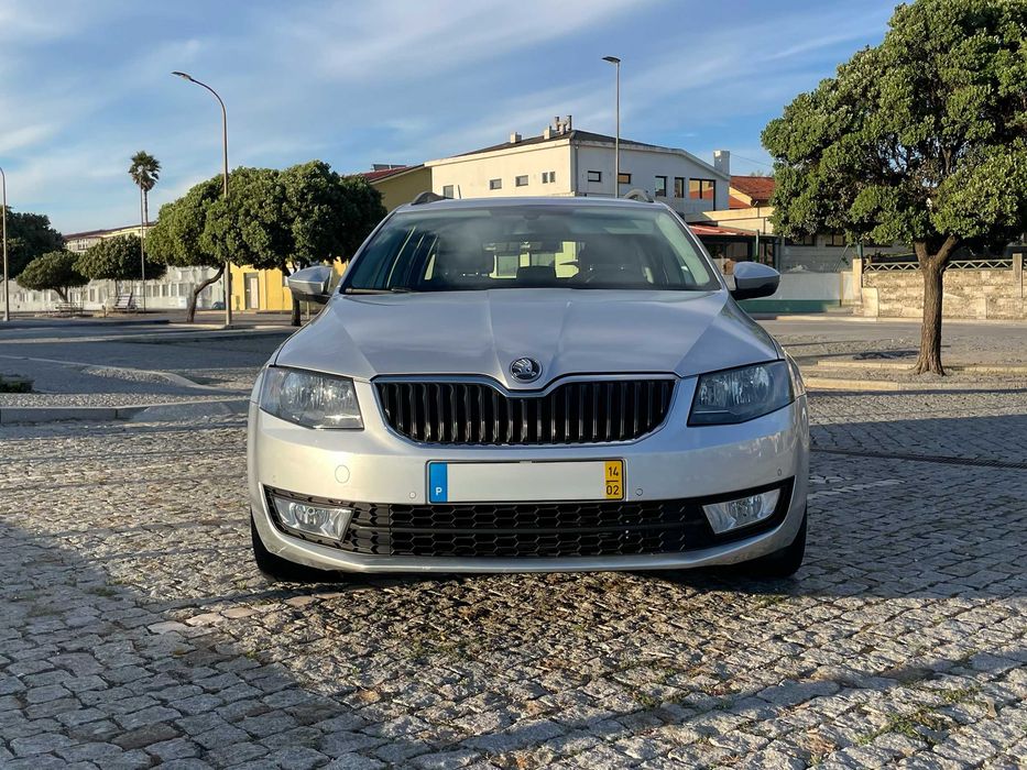 Škoda Octavia Break 1.6 TDI 105cv · 02/2014 · 230.000 km