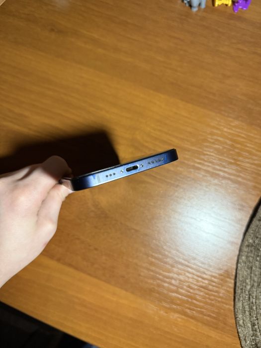 Продам Iphone 12 64 gb