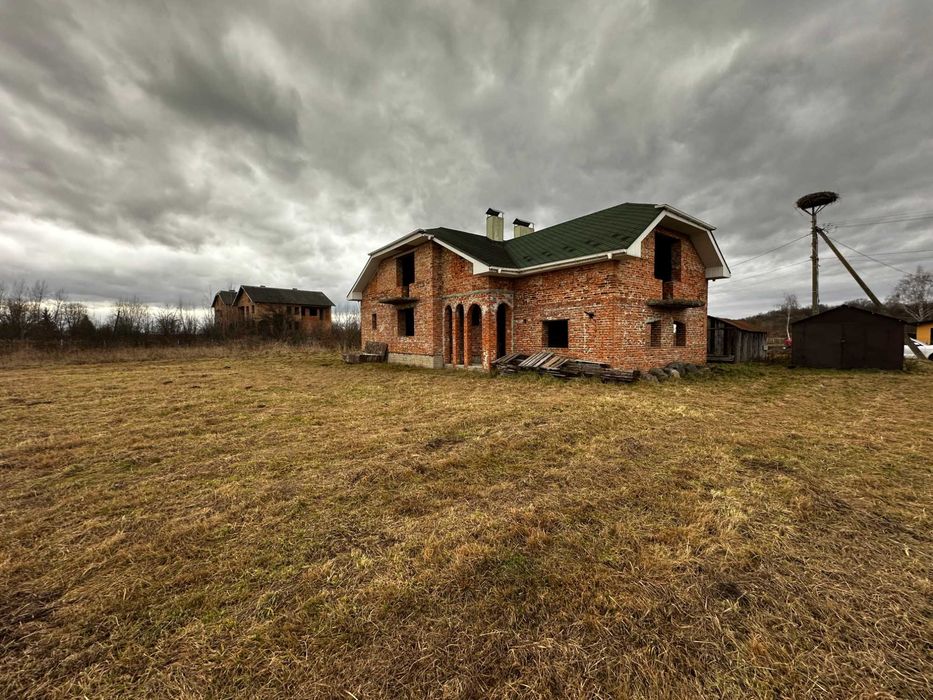 Продається будинок поруч м.Стрий