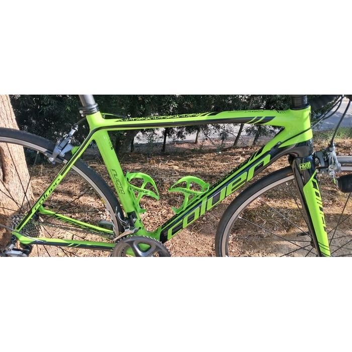 Bicicleta de carbono com ultegra 11v e mavic