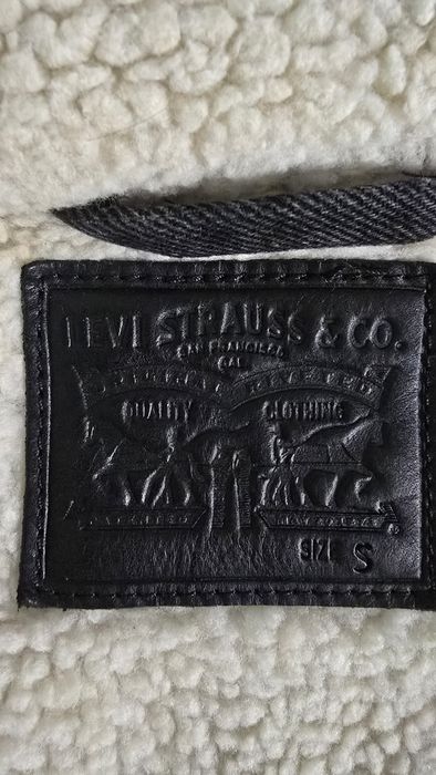 Levi’s Sherpa Trucker – Tamanho S