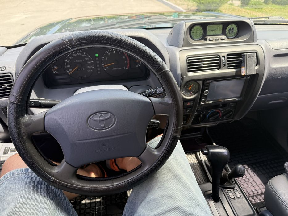 Toyota land cruiser prado 95