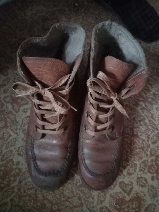 Ботінки зимові з натуральної шкіри та цигейку розмір 44