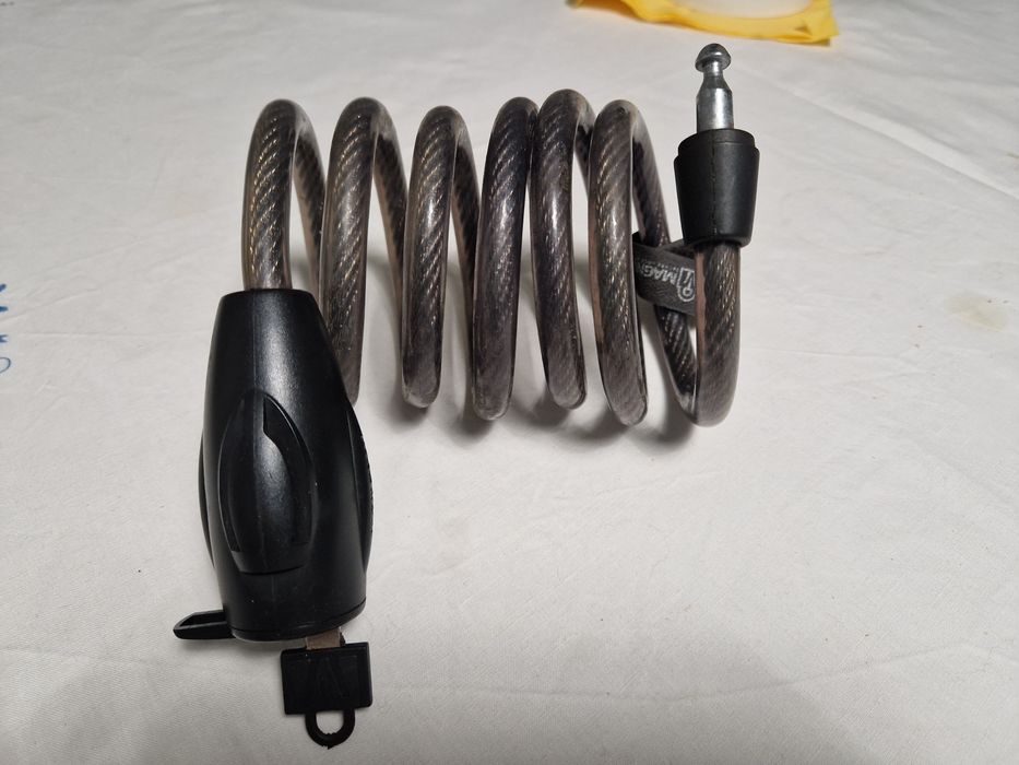 Cadeado com corrente