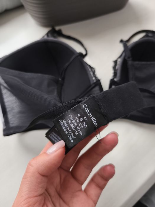 Бра Calvin Klein  бюстгальтер