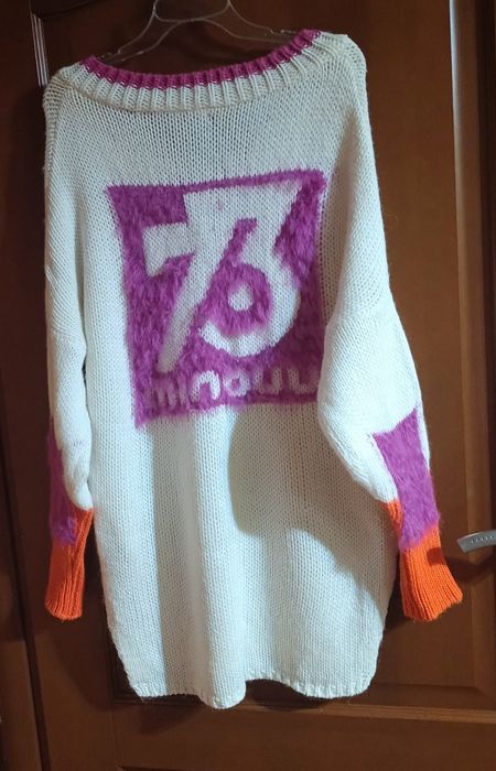 Sweter marki Minouu rozmiar uniwersalny