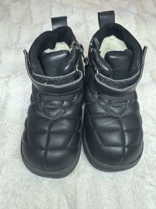 Зимние ботинки.