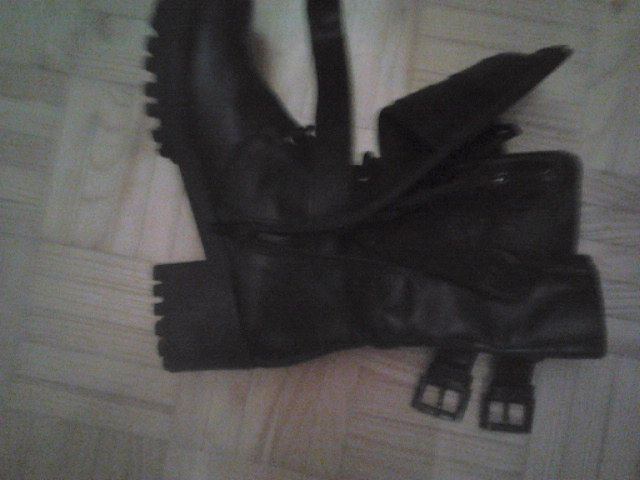 Botins Zara com fivelas - Pretas 37/Botas Verniz