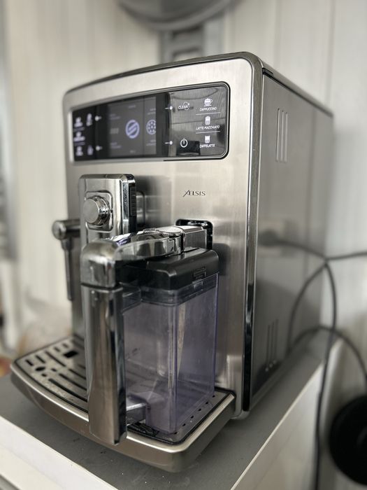 Кавомашина Philips Saeco Xelsis HD8944