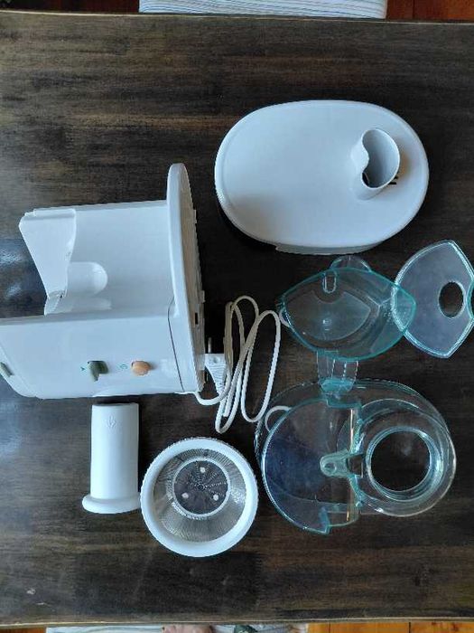 Соковижималка Philips HR2823