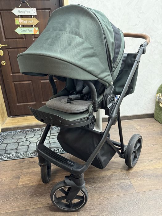 Коляска 2 в 1 Roan Ivi Boho Green хакі та  іграшка на люльку коляски
