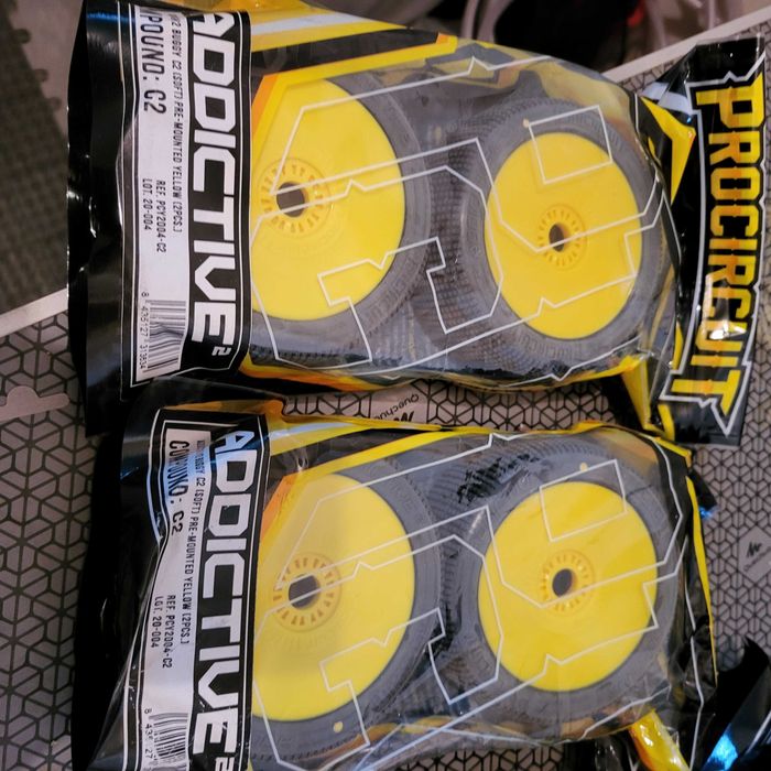 Pneus Procircuit Novos