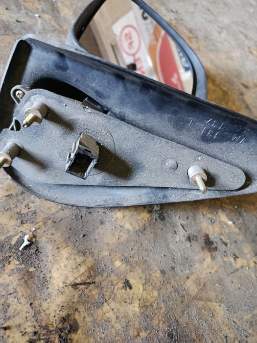 Дзеркало Рено Кенго