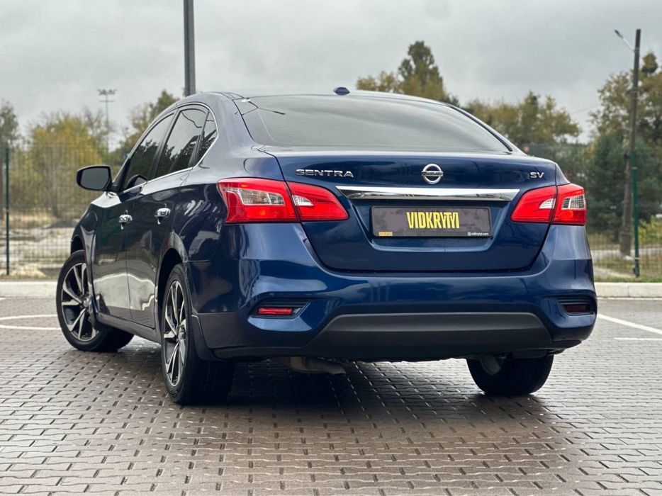 Nissan Sentra 2017 року 1.8 бензин автомат передній привід 128т.км