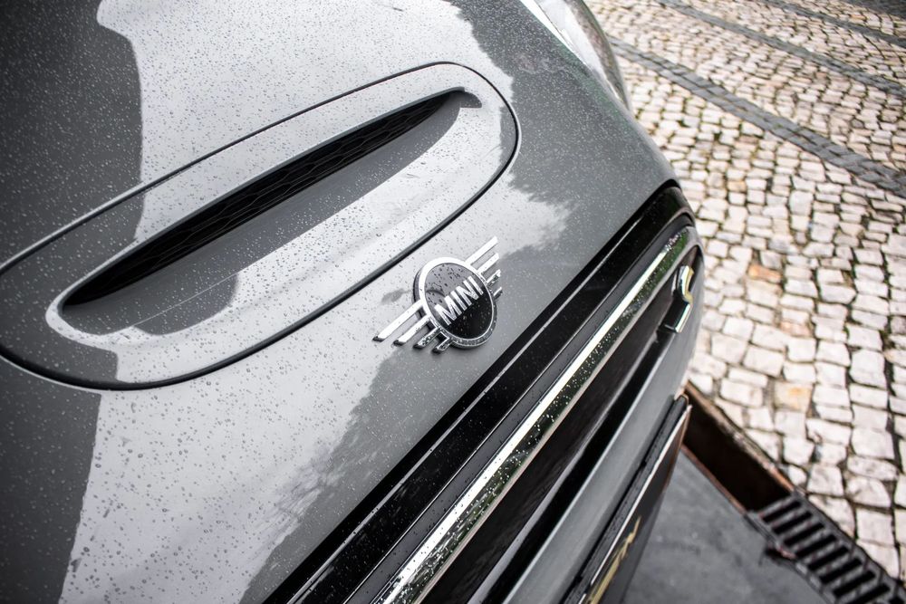 MINI 3 Portas Cooper SE Essential