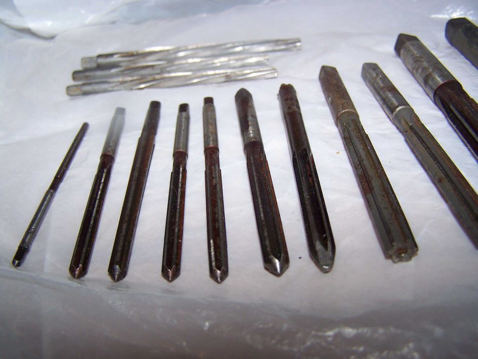 Развертки слесарные по металлу  разных размеров