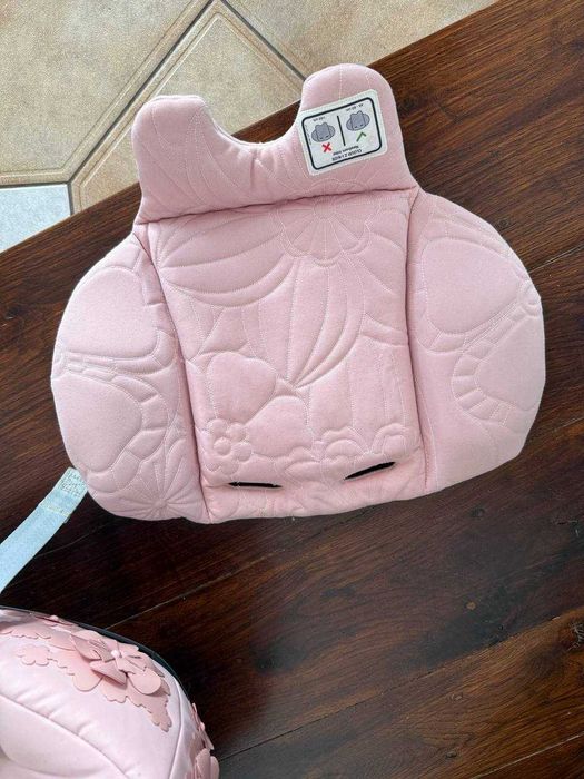 Продам автокресло cybex розовое