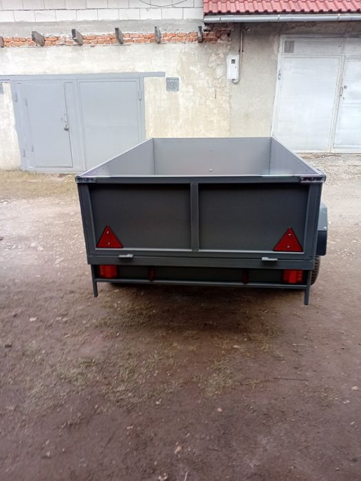 Легковий автопричіп