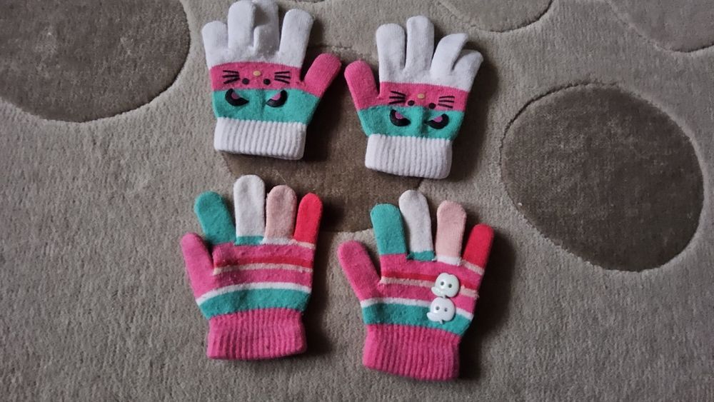 Рукавички детские
