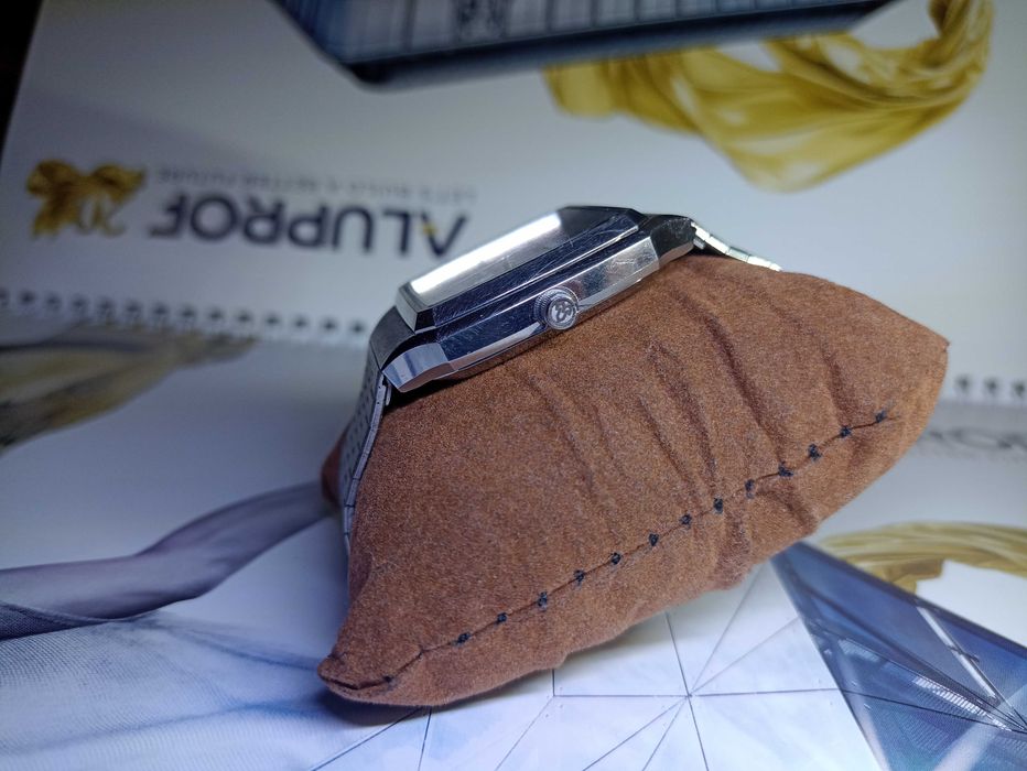 Seiko King Quartz