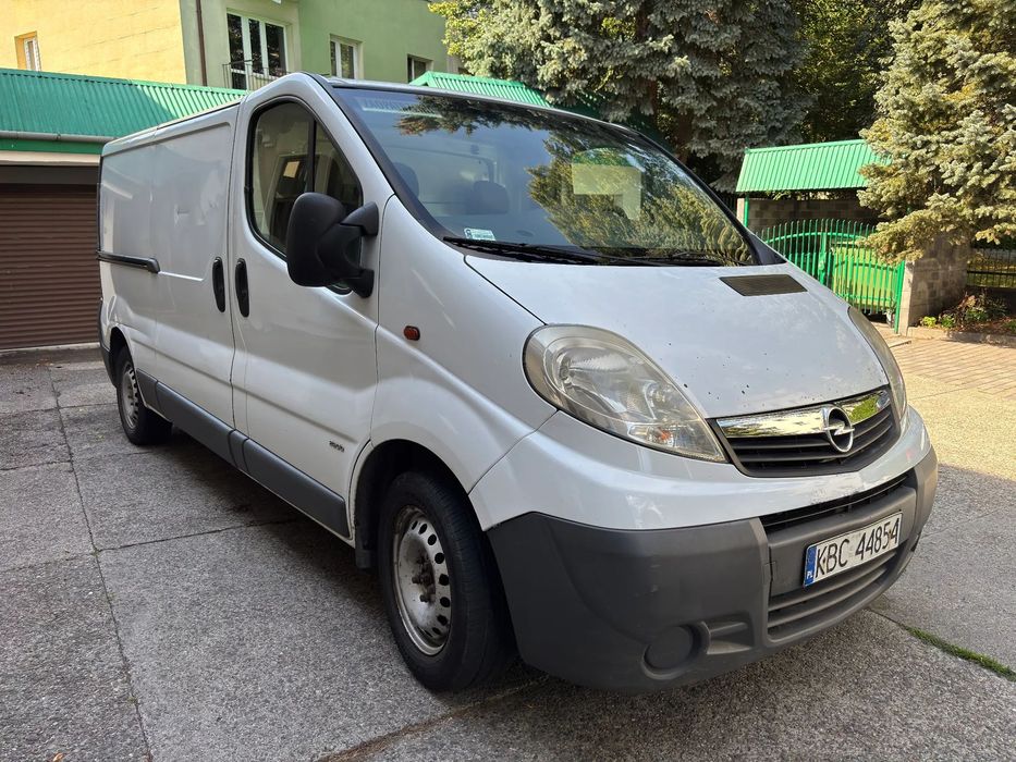 Opel Vivaro  Opel Vivaro (2011) - Diesel 2.0, dostawczak