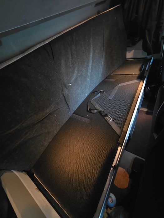 Łóżko dolne leżanka Mercedes Actros Mp4