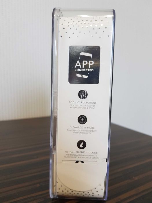 Foreo LUNA mini 3 електрична очищувальна щіточка