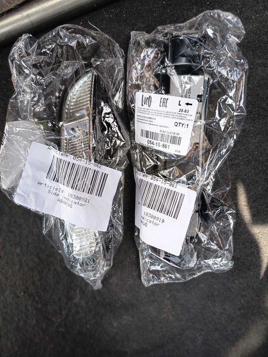 Par de piscas, Mercedes w 211 novas.