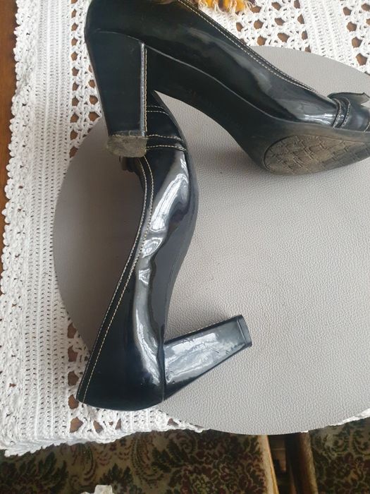 Pantofeleki lakierki 7