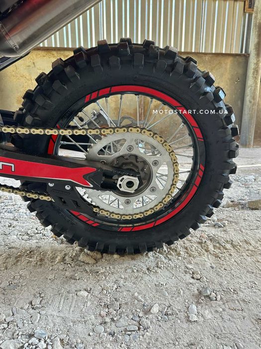 Мотоцикл Geon TRX 300 21/18 і 19/16 - новинка 2025 року