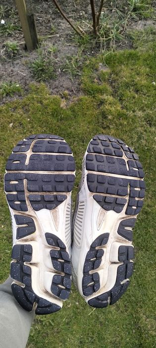 Nike Zoom Vomero – rozmiar 42 | lekkie sneakersy  wygodne na co dzie